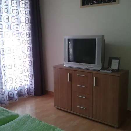 Hatarmenti Vendeghaz Zsira Room photo