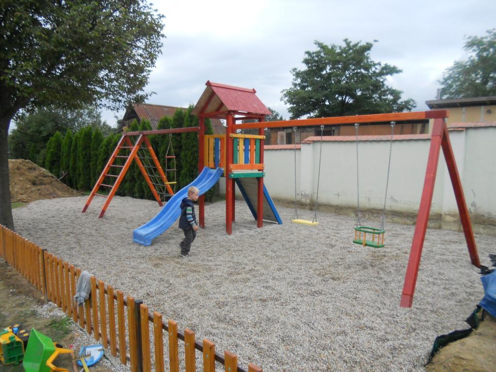 Hatarmenti Vendeghaz Gasthof