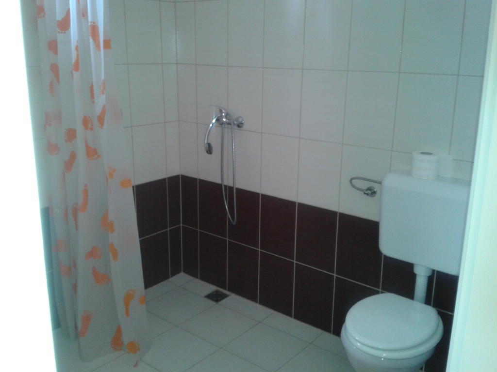 Hatarmenti Vendeghaz