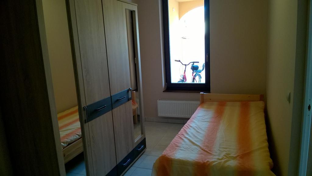 Hatarmenti Vendeghaz